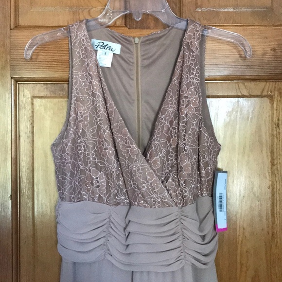 NWT 2-Piece Women’s Gown with Lace & Sequins - Picture 4 of 8